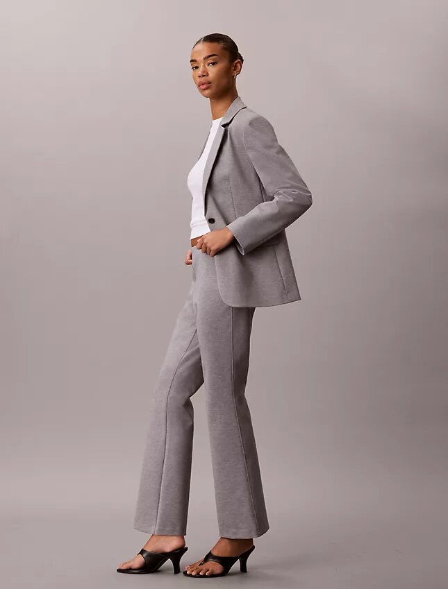Pantalones acampanados de ponte Pantalones acampanados de ponte