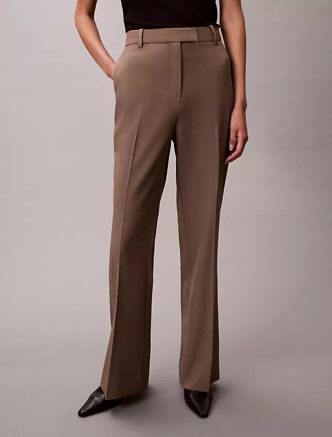 Pantalones acampanados entallados Pantalones acampanados entallados