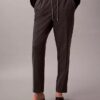 Pantalones ajustados a la tobillera con rayas y cordón