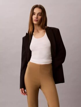 Pantalones ajustados de ponte Pantalones ajustados de ponte
