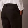 Pantalones ajustados elásticos refinados Pantalones ajustados elásticos refinados