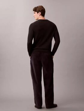 Pantalones anchos de pana con pliegues
