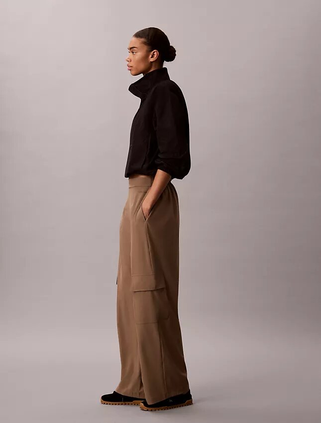 Pantalones cargo de pierna ancha para ir al trabajo Pantalones cargo de pierna ancha para ir al trabajo