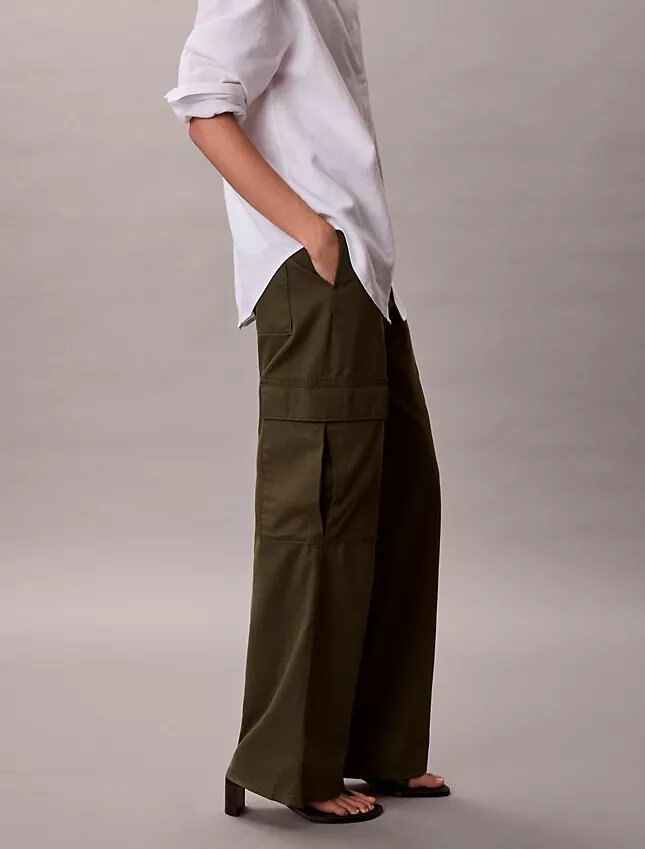 Pantalones cargo de sarga suave Pantalones cargo de sarga suave