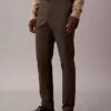 Pantalones chinos ajustados de satén de algodón