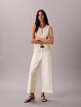 Pantalones chinos cortos de pierna ancha