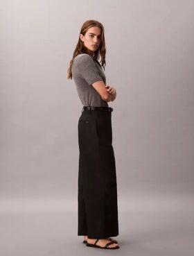 Pantalones chinos cortos de pierna ancha