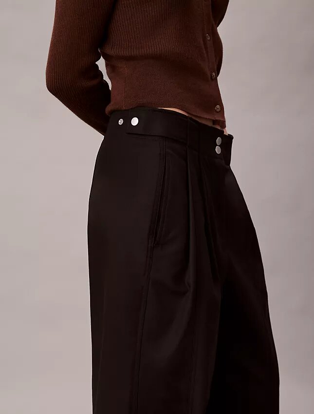 Pantalones chinos de pierna ancha ajustables Pantalones chinos de pierna ancha ajustables