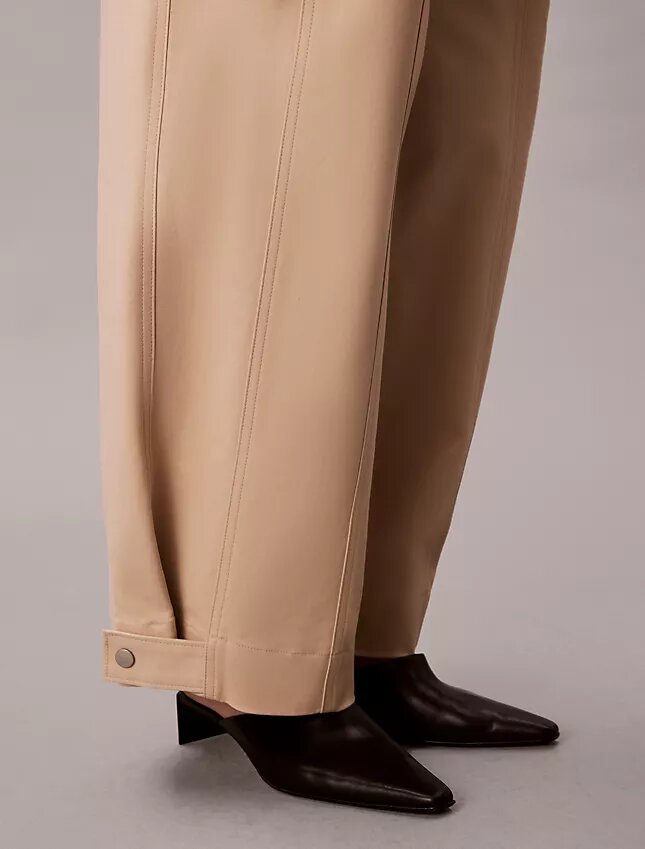 Pantalones chinos de pierna ancha ajustables Pantalones chinos de pierna ancha ajustables
