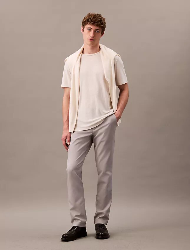 Pantalones chinos elásticos modernos Pantalones chinos elásticos modernos