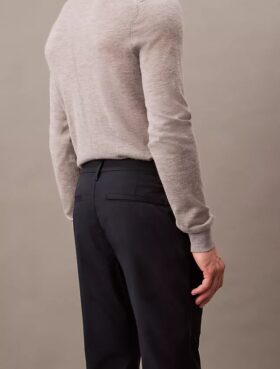 Pantalones chinos elásticos modernos