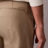 Pantalones chinos elásticos modernos