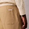 Pantalones chinos rectos con pliegues estilo años 90