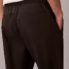 Pantalones clásicos técnicos sin cremallera Pantalones clásicos técnicos sin cremallera