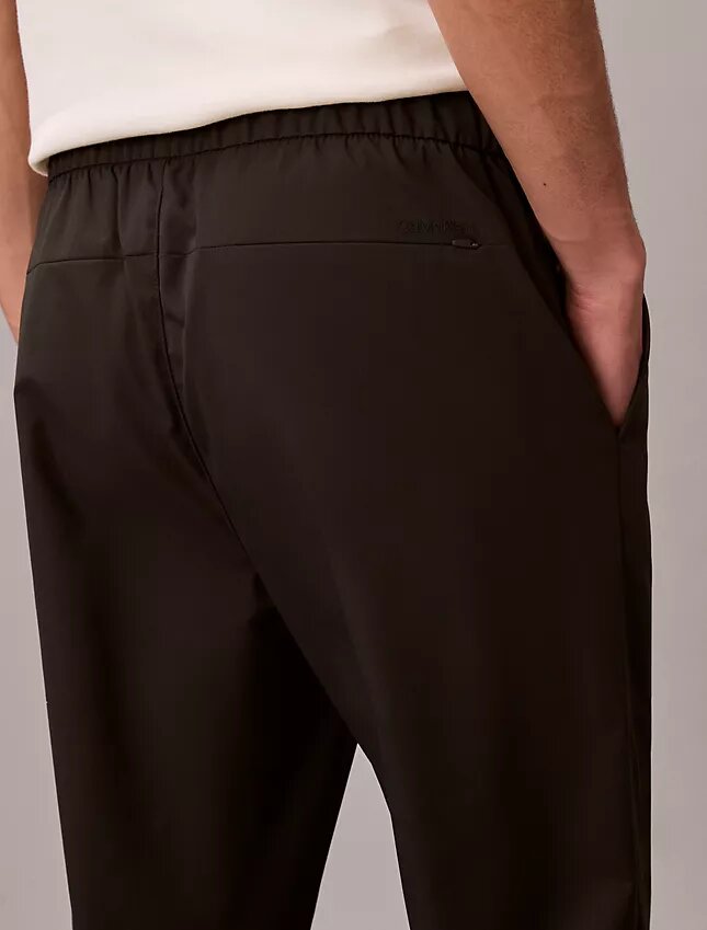 Pantalones clásicos técnicos sin cremallera Pantalones clásicos técnicos sin cremallera