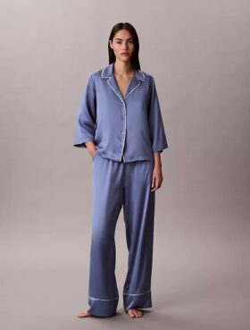 Pantalones con brillo satinado