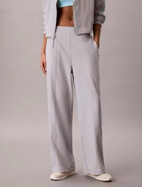 Pantalones con cinta con el logotipo de Commuter
