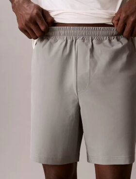 Pantalones cortos con monograma estampado