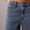 Pantalones cortos de Denim de corte acampanado