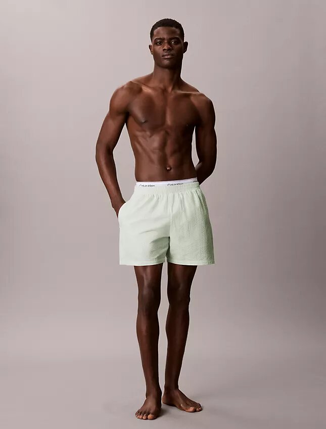 Pantalones cortos de dormir de seersucker Pantalones cortos de dormir de seersucker
