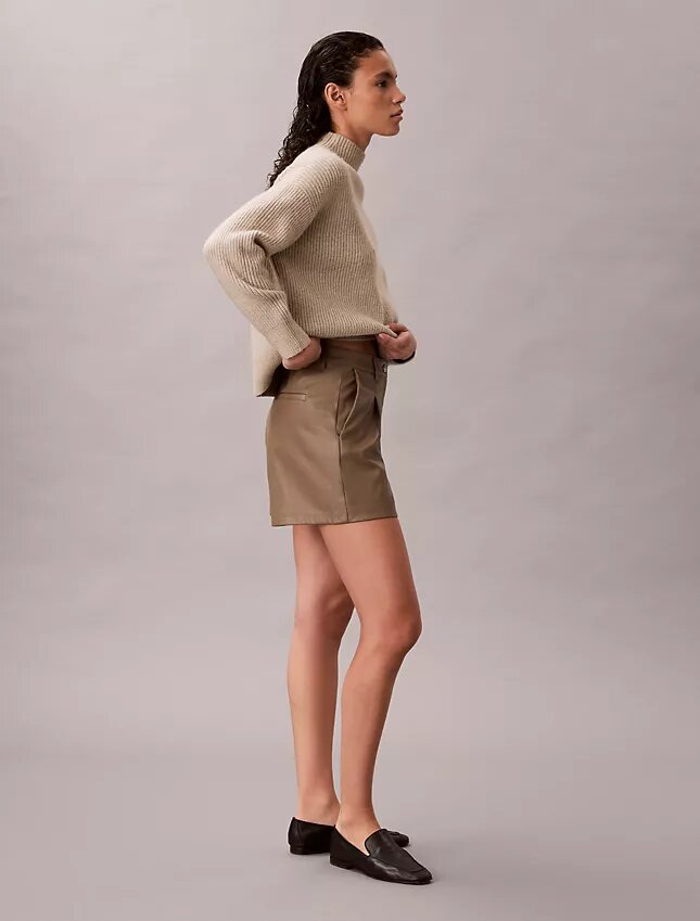 Pantalones cortos de imitación de cuero Pantalones cortos de imitación de cuero