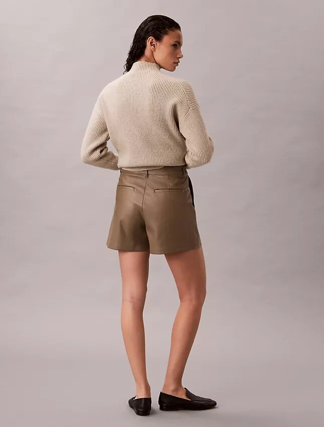 Pantalones cortos de imitación de cuero Pantalones cortos de imitación de cuero