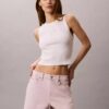 Pantalones cortos de talle alto y corte acampanado teñidos en prenda Pantalones cortos de talle alto y corte acampanado teñidos en prenda