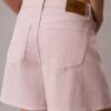 Pantalones cortos de talle alto y corte acampanado teñidos en prenda Pantalones cortos de talle alto y corte acampanado teñidos en prenda