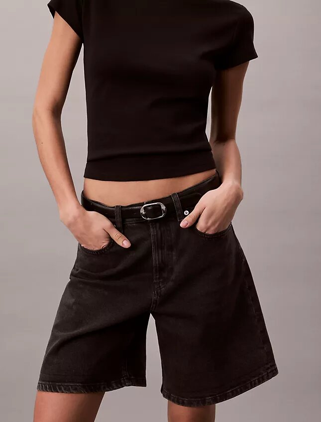 Pantalones cortos Denim de corte A con dobladillo enrollado Pantalones cortos Denim de corte A con dobladillo enrollado