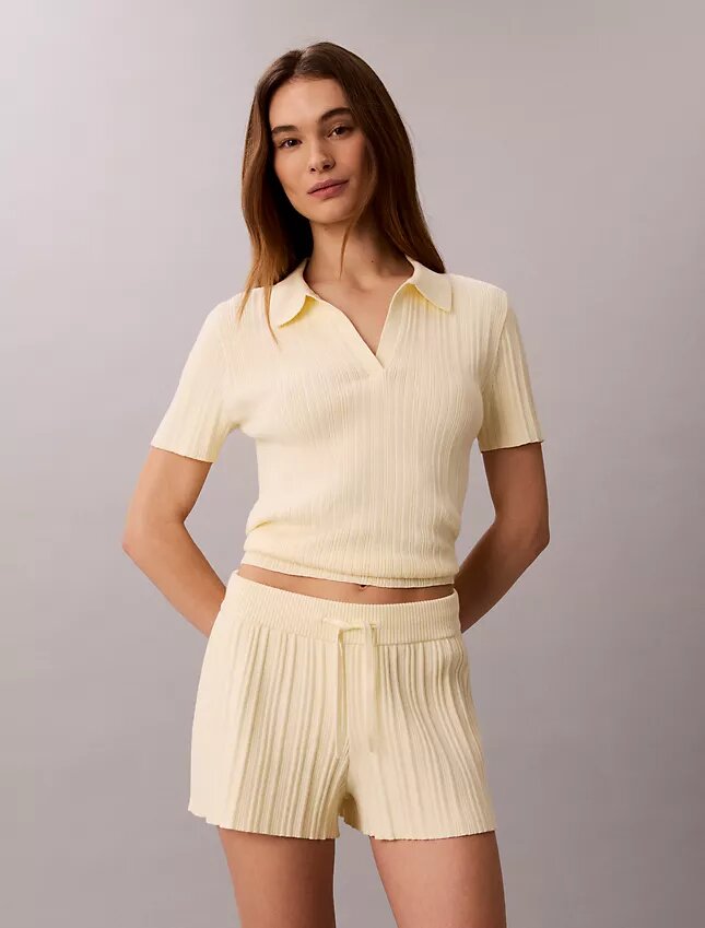 Pantalones cortos elásticos con ribete Pantalones cortos elásticos con ribete