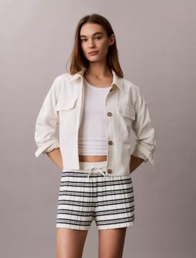Pantalones cortos elásticos de canalé a rayas