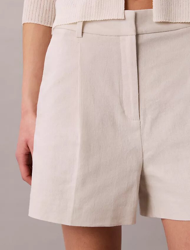Pantalones cortos entallados de mezcla de lino Pantalones cortos entallados de mezcla de lino