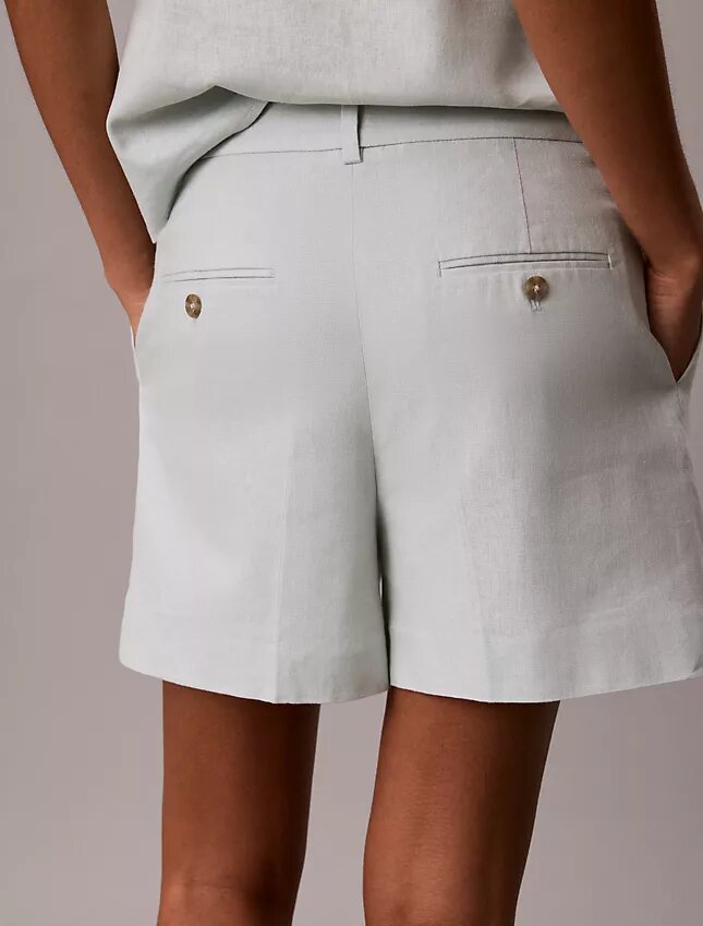 Pantalones cortos entallados de mezcla de lino Pantalones cortos entallados de mezcla de lino