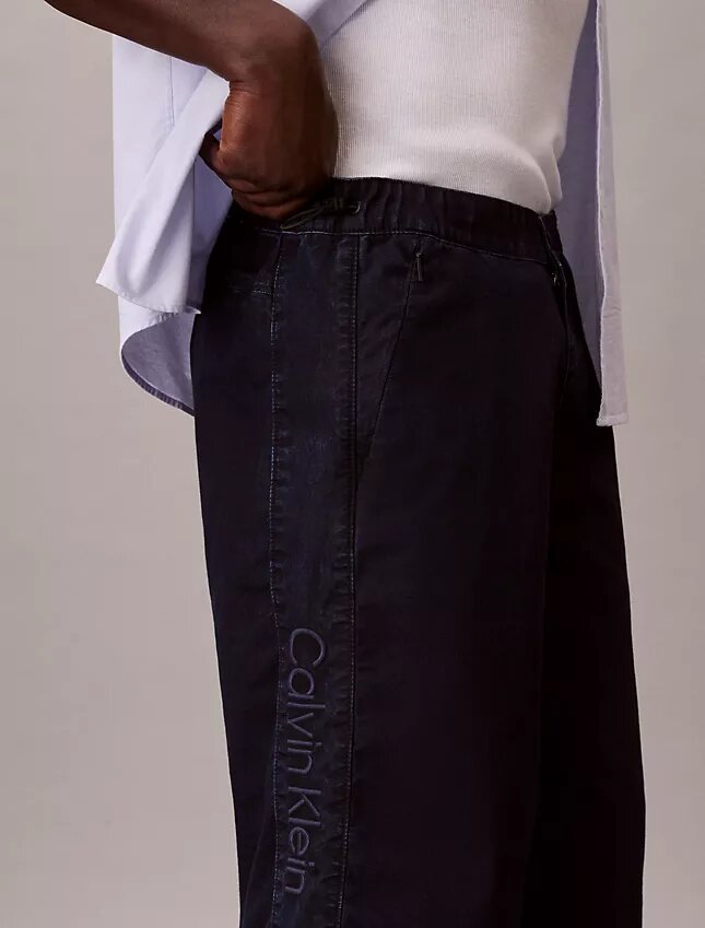 Pantalones cortos largos de Denim índigo ligero Pantalones cortos largos de Denim índigo ligero