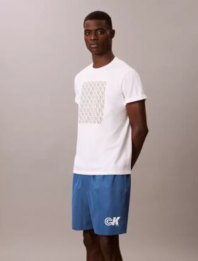Pantalones cortos sin cremallera con gráfico de Monogram