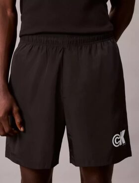 Pantalones cortos sin cremallera con gráfico de Monogram