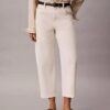 Pantalones cropped de corte acampanado