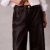 Pantalones de 5 bolsillos de imitación de piel Pantalones de 5 bolsillos de imitación de piel