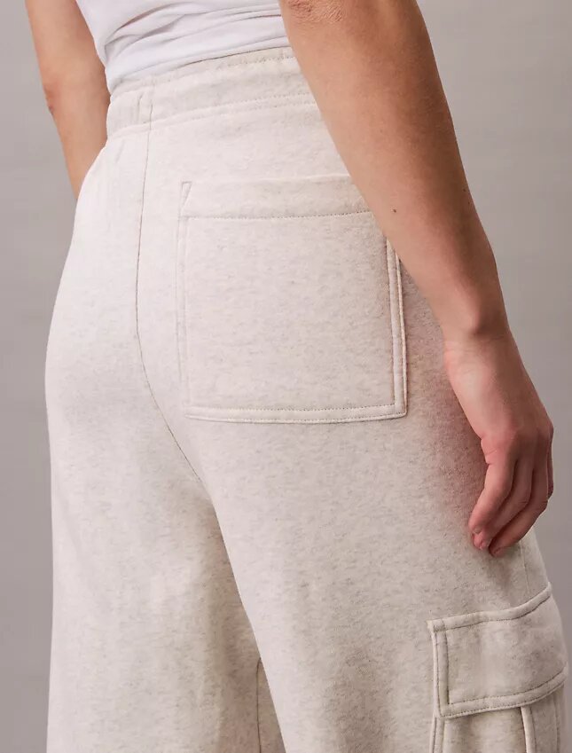 Pantalones de chándal cargo de felpa con Monogram Pantalones de chándal cargo de felpa con Monogram