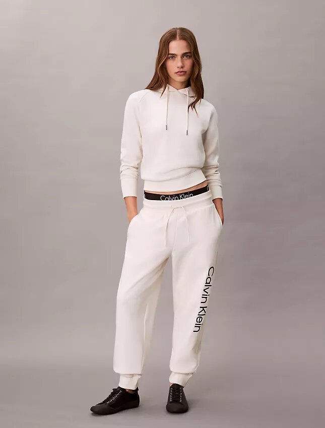 Pantalones de chándal con logo estampado Pantalones de chándal con logo estampado