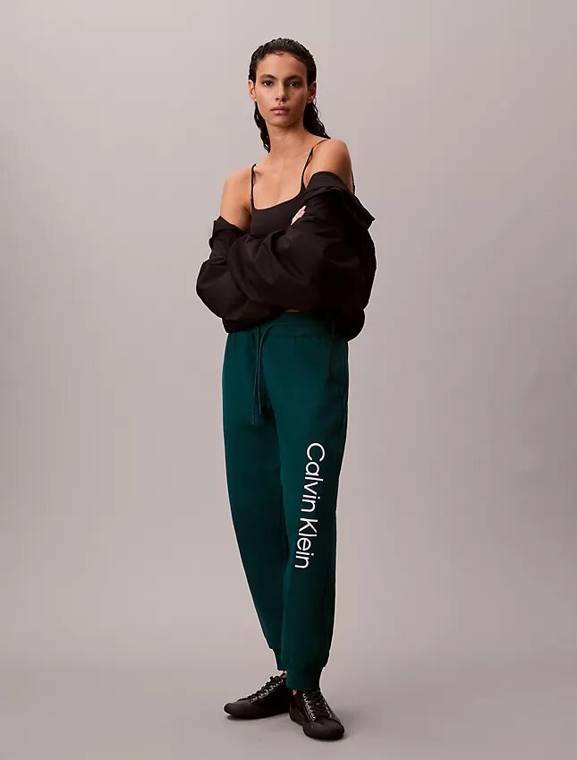 Pantalones de chándal con logo estampado Pantalones de chándal con logo estampado