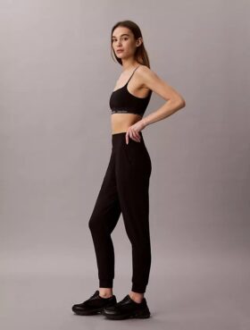 Pantalones de chándal deportivos suaves