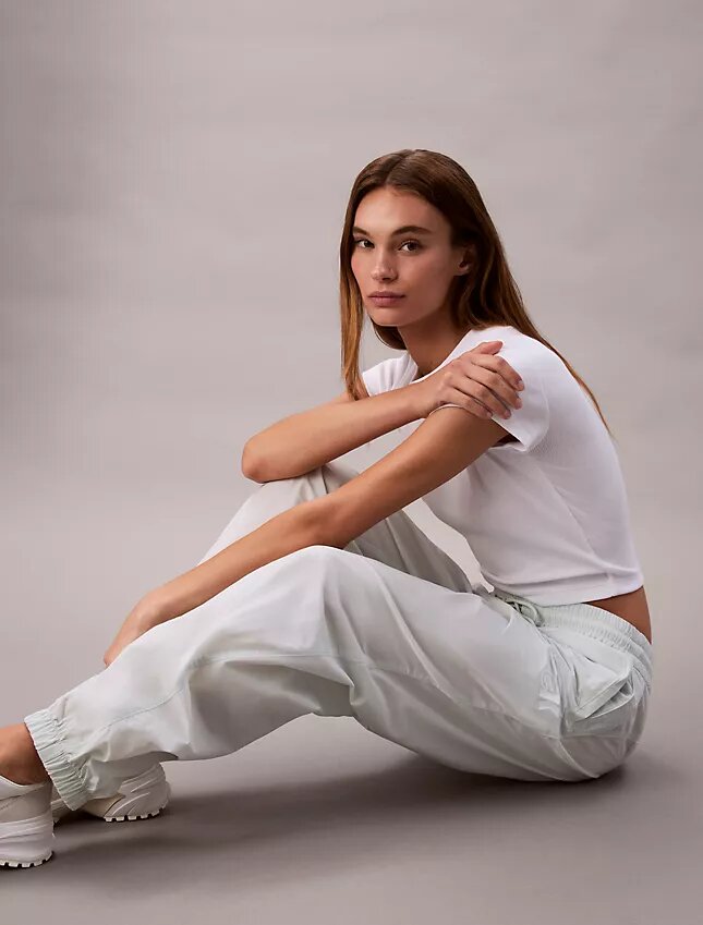 Pantalones de chándal sin cordón con gráfico del logotipo Monogram Pantalones de chándal sin cordón con gráfico del logotipo Monogram