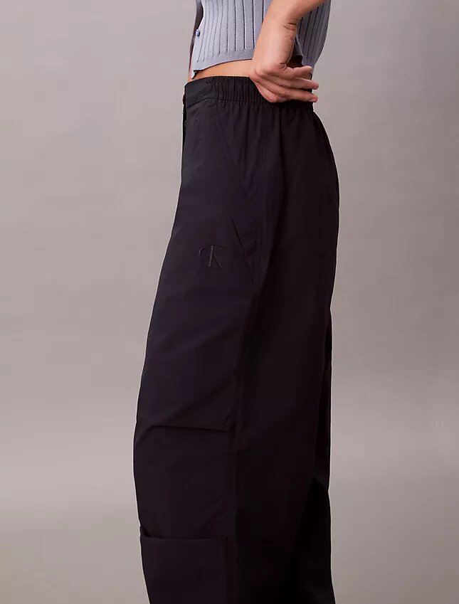Pantalones de paracaídas de nailon arrugado Pantalones de paracaídas de nailon arrugado