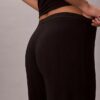 Pantalones de pierna ancha con tejido Modal elástico y punto drop Pantalones de pierna ancha con tejido Modal elástico y punto drop