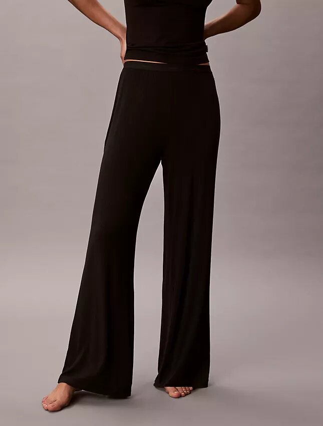 Pantalones de pierna ancha con tejido Modal elástico y punto drop Pantalones de pierna ancha con tejido Modal elástico y punto drop