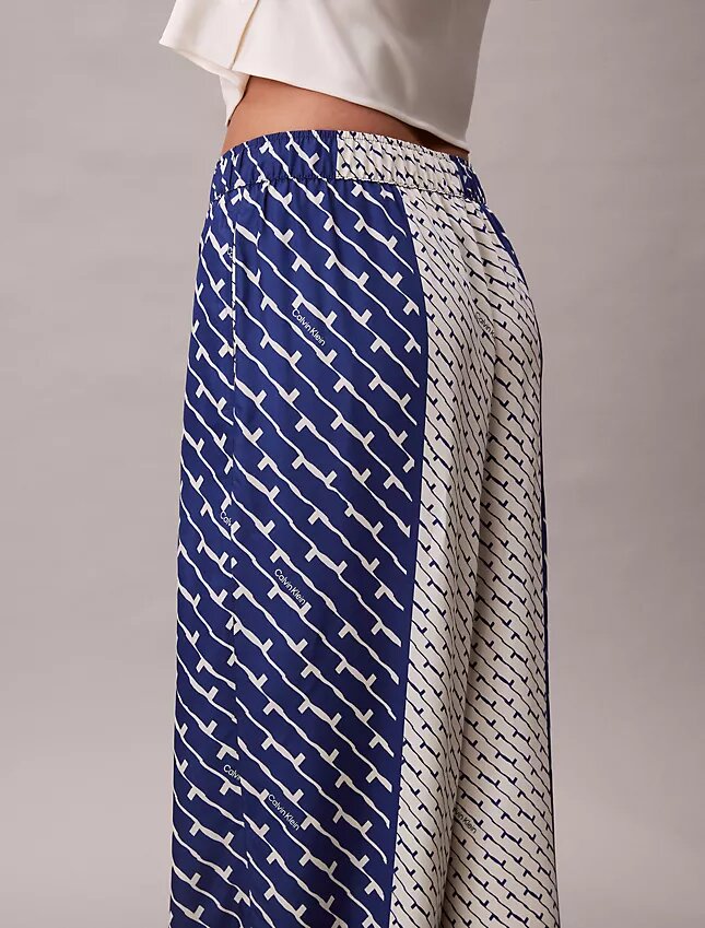 Pantalones de pierna ancha de sarga de viscosa estampada Pantalones de pierna ancha de sarga de viscosa estampada