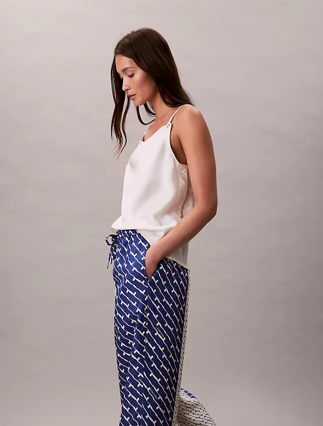 Pantalones de pierna ancha de sarga de viscosa estampada Pantalones de pierna ancha de sarga de viscosa estampada
