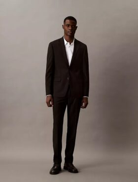 Pantalones de traje de corte ajustado