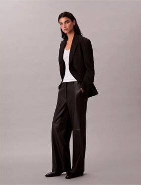 Pantalones holgados de imitación de cuero